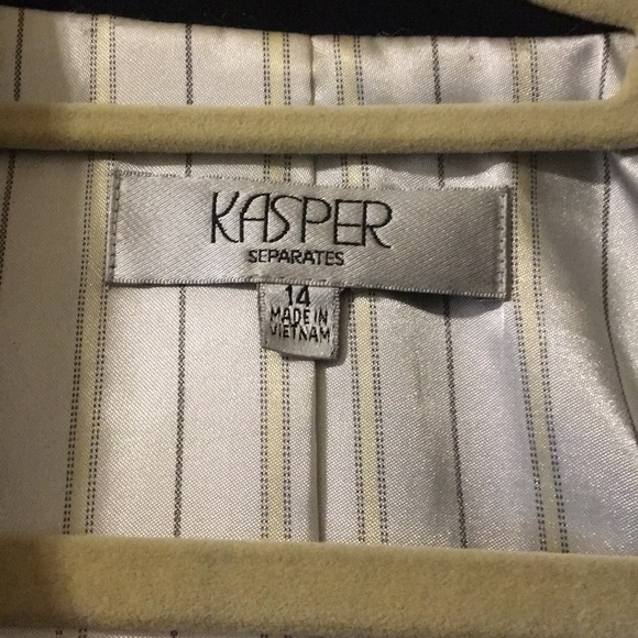 Woman’s blazer - Picture 2 of 2